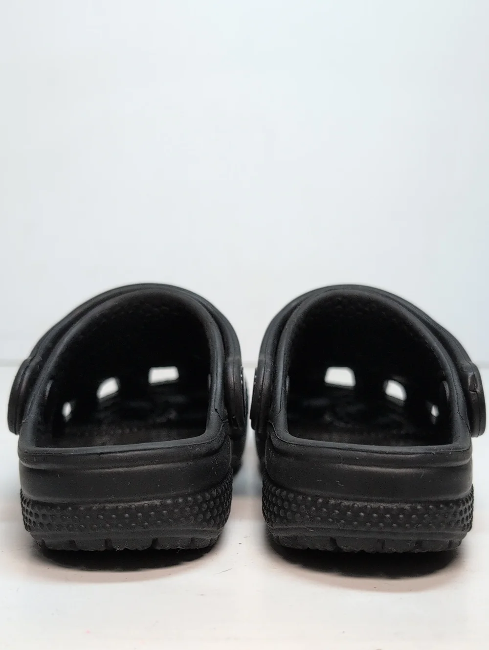 CROCS Kids Black Classic Clog Water Shoes child /toddler size 6
